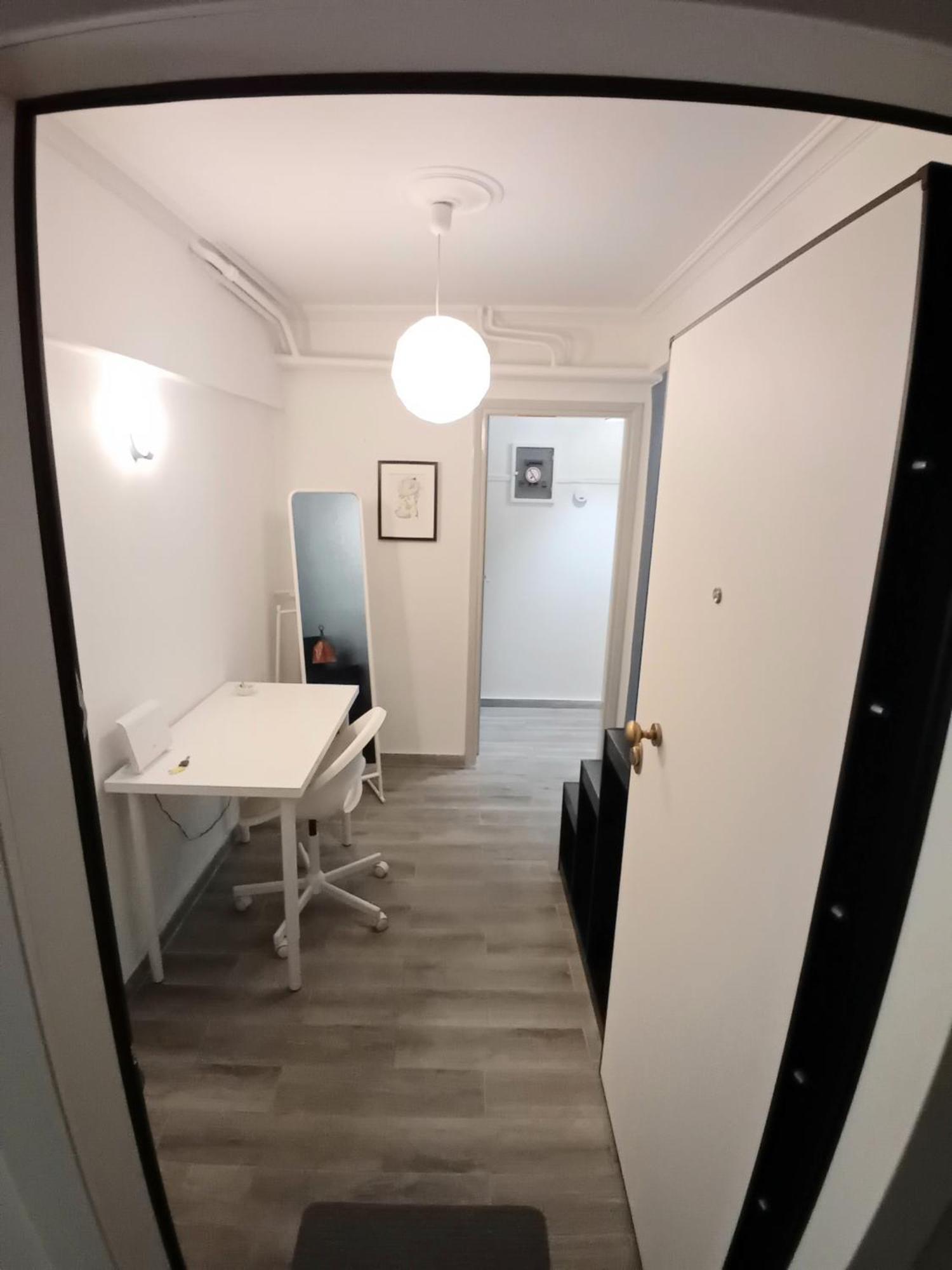 Vestige Basement Apartment Афины Экстерьер фото